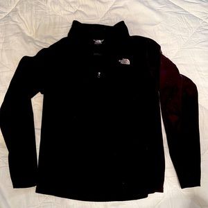 The North Face pullover 1/4 zip fleece